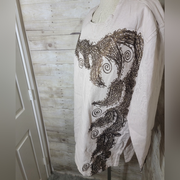 Cream with gold thread long sleeve top - Picture 2 of 6